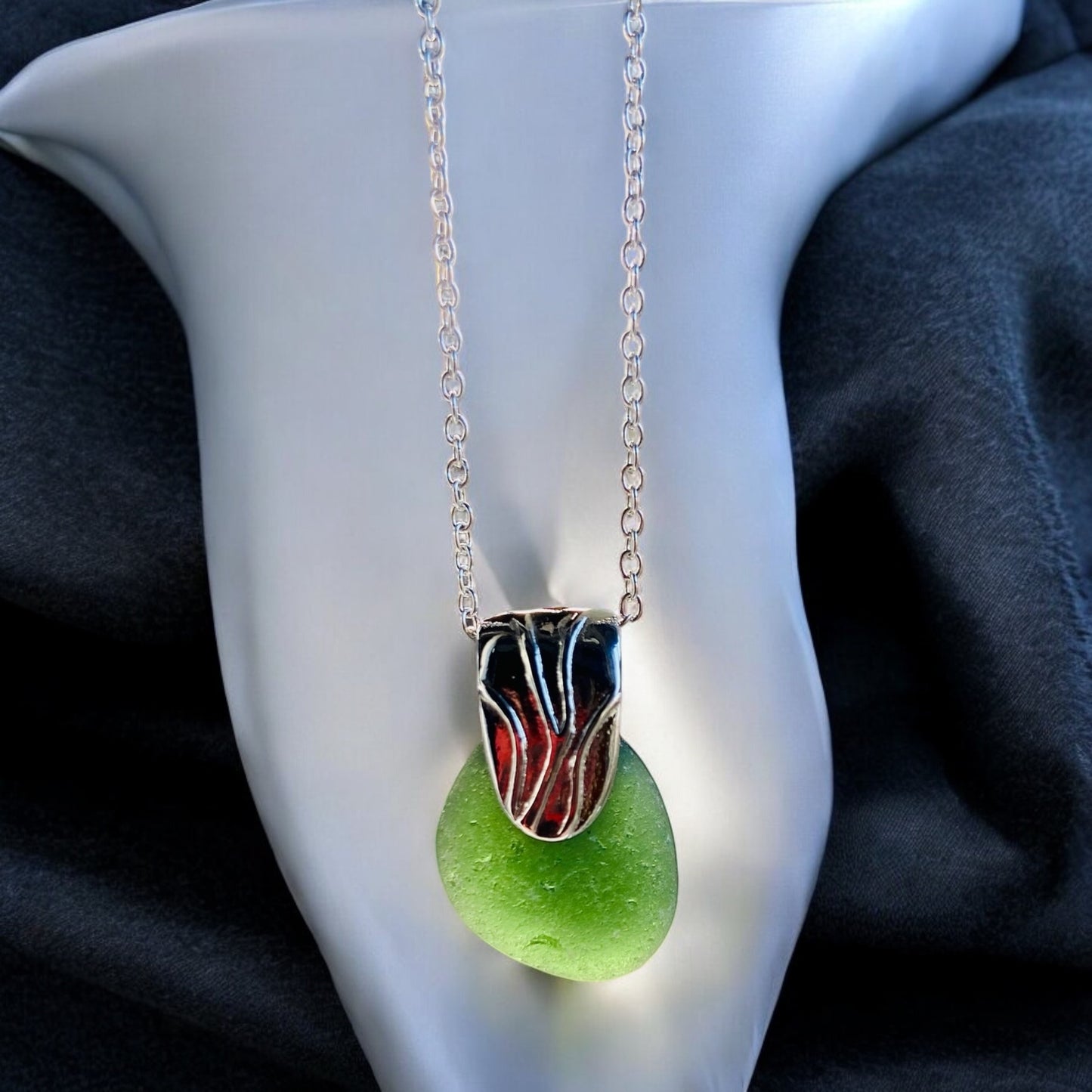 Beautiful Green Devon sea glass, pendant necklace, presented on an 20 inch 925 sterling silver chain with a lobster clasp