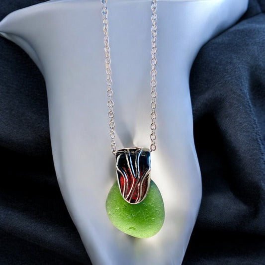 Beautiful Green Devon sea glass, pendant necklace, presented on an 20 inch 925 sterling silver chain with a lobster clasp