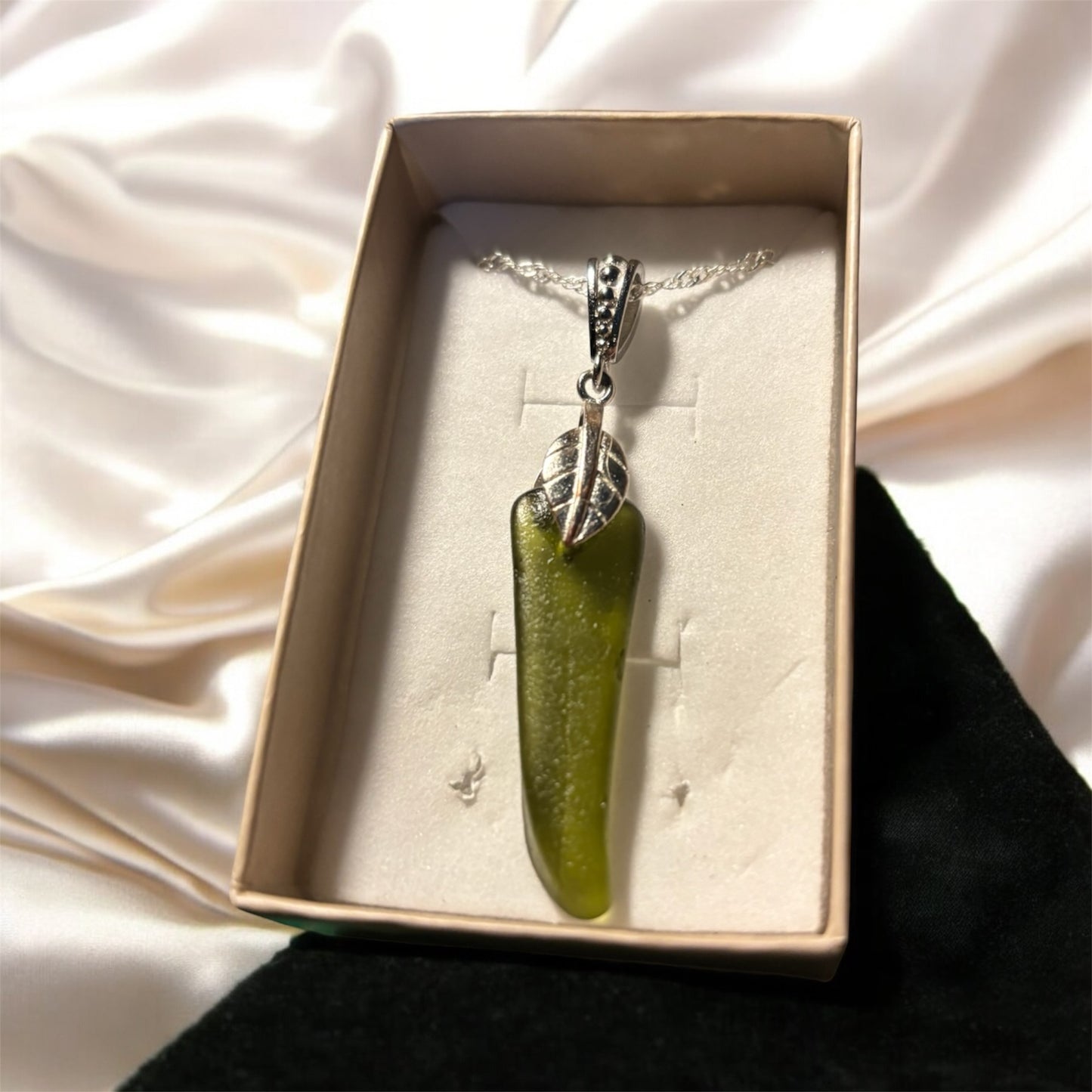 Beautiful green Seaham sea glass pendant necklace presented on an 18 inch 925 sterling silver chain with a lobster clasp